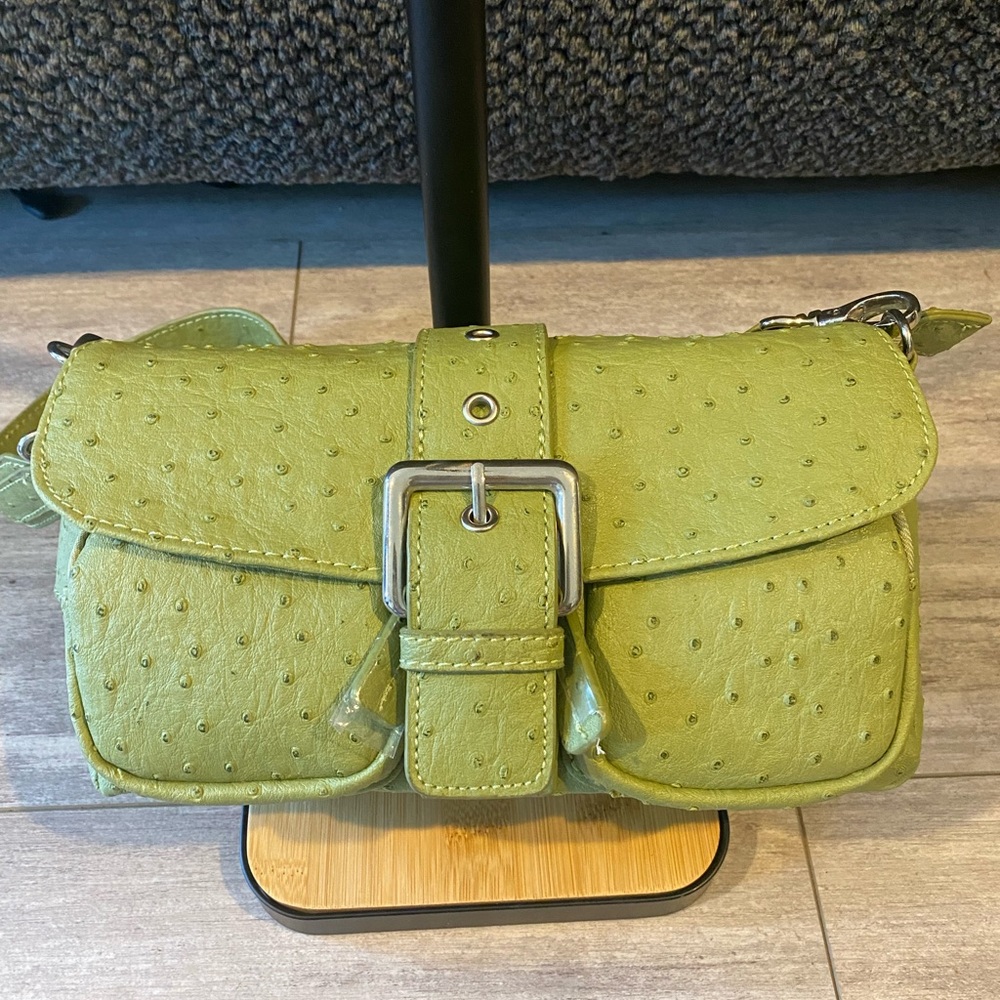 Butterfly brand olive green purse. NWOT. - Picture 3 of 12